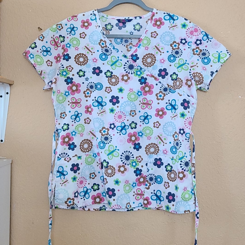 Medical scrub uniform